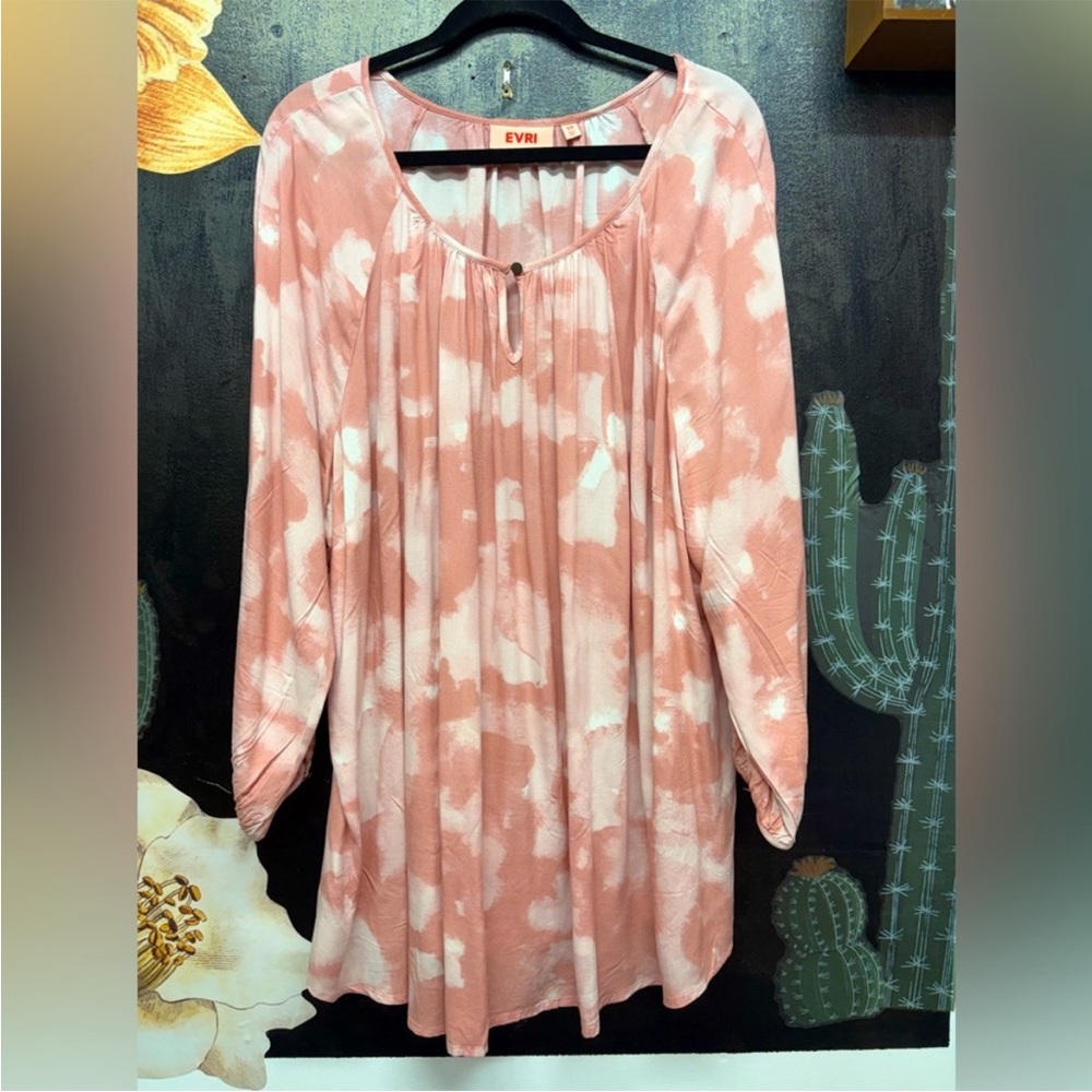 EVRI Blush and White Women's Tunic Top